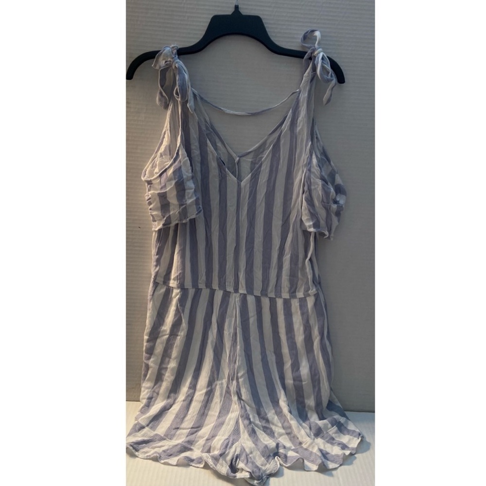 American Eagle Romper Size XL